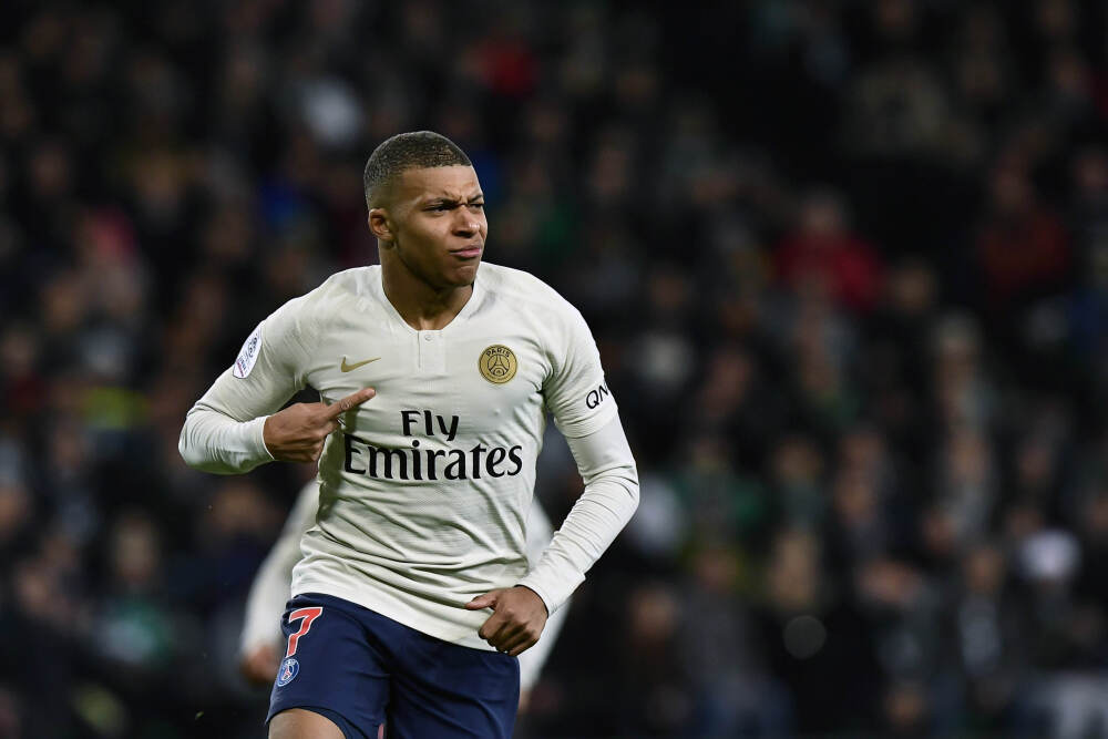 江波龙一度涨超8% 全球存储芯片市场结构性供需失衡